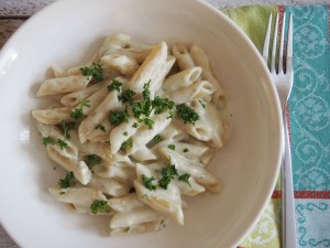 Makaronai su keturių sūrių padažu